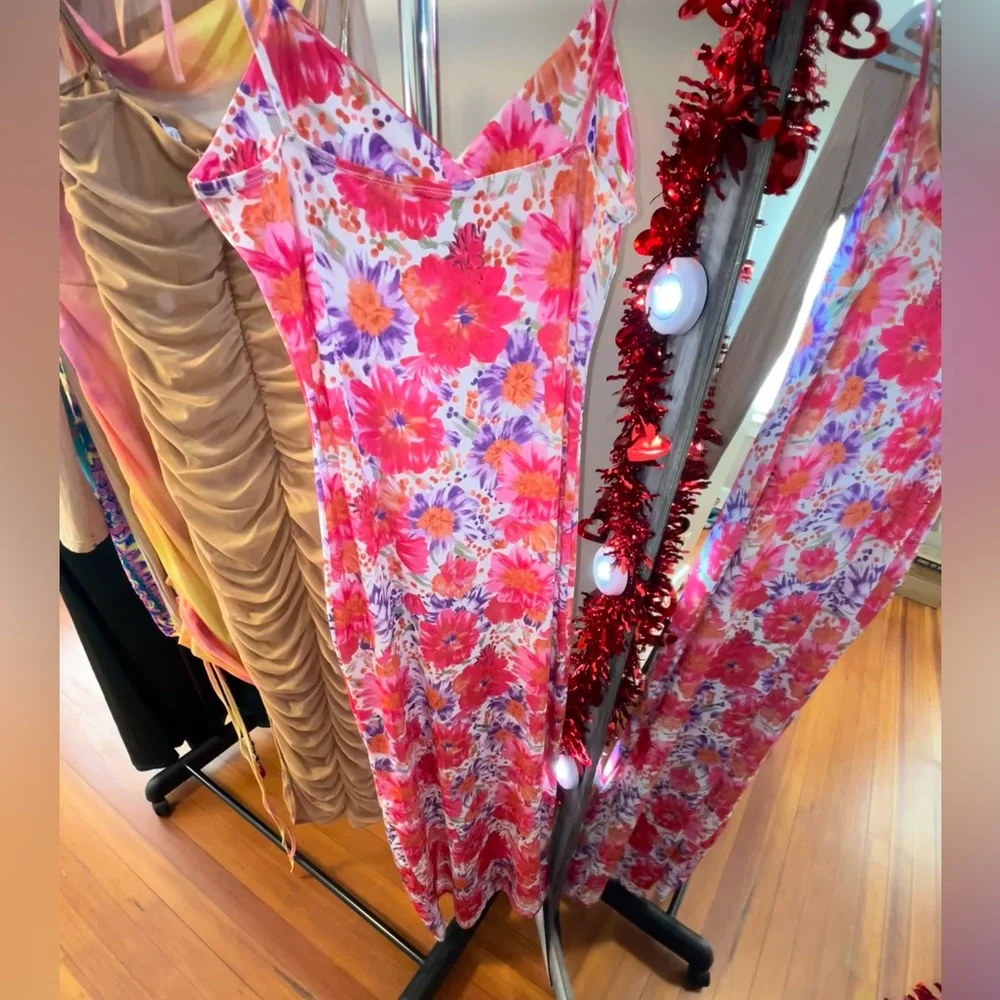 Never worn - Picture 2 of 2